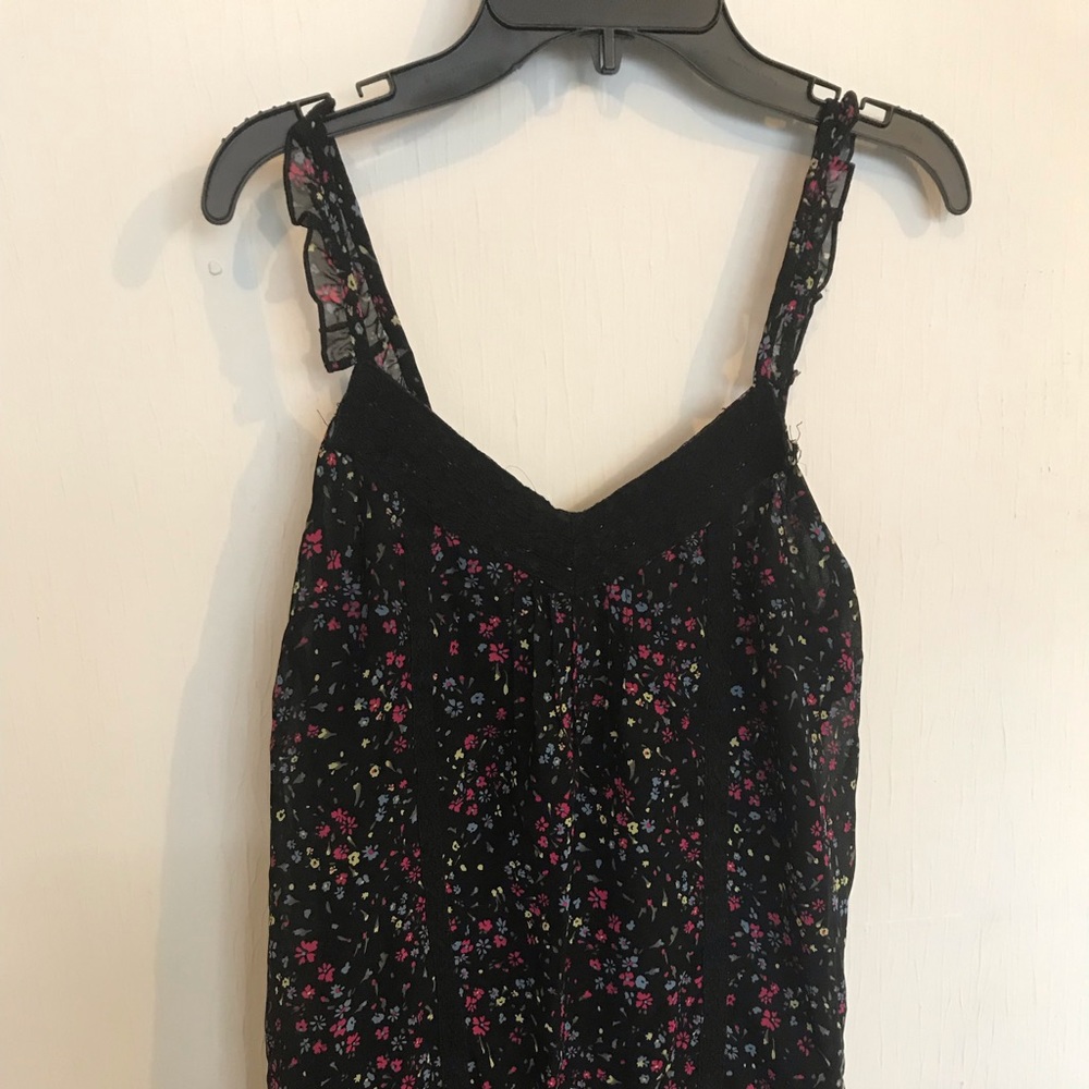 Black lacy tank top